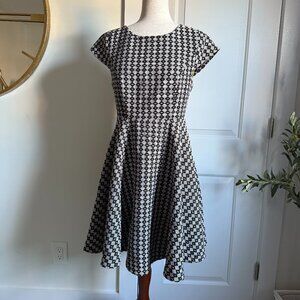 Anthropologie Maeve Cap Sleeve Mod Black Jacquard Geometric Dress Size 4